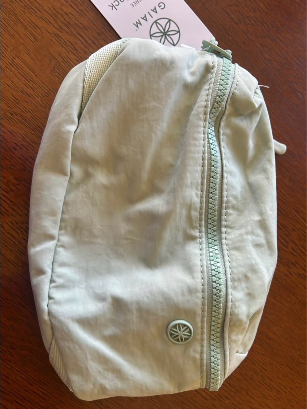 GAIAM Mint Green Zipper belt pack